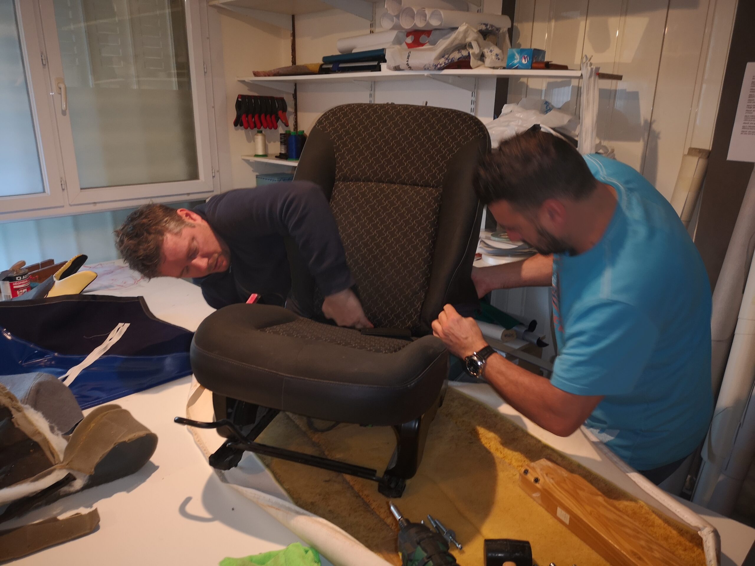 Premier jour de formation sellier à l'atelier Sellerie Académie d'Istres